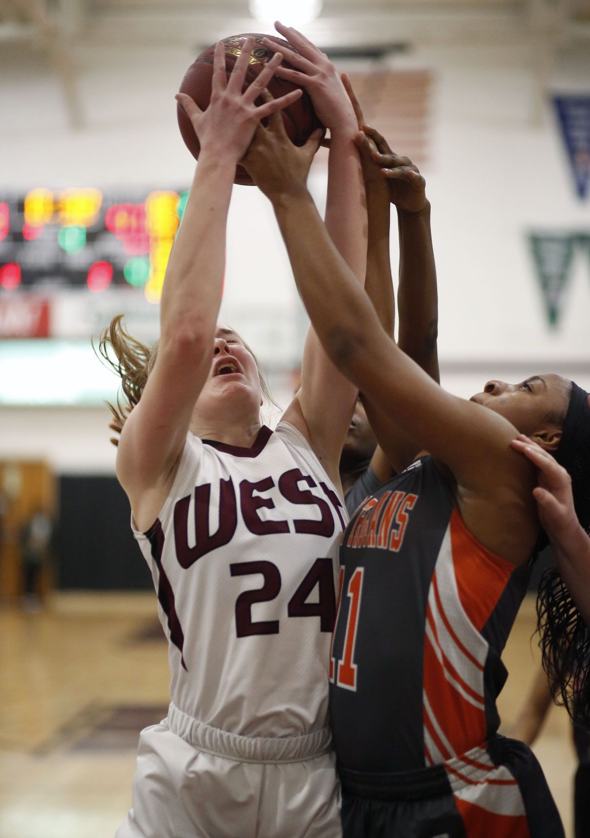 012618mp-east-west-girls-bball-1